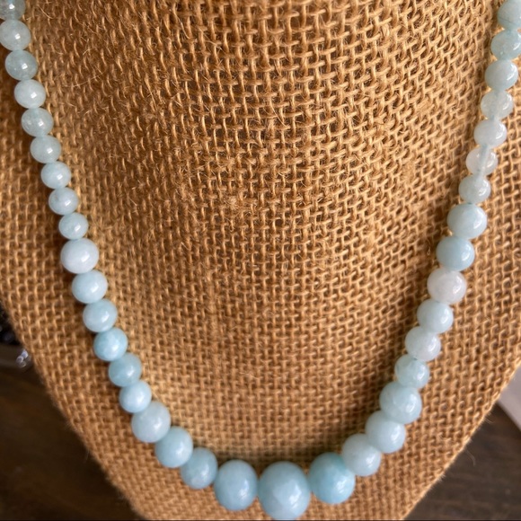 AQUAMARINE BUBBLE SHORT STATEMENT NECKLACE - Picture 4 of 13